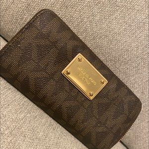 Authentic Michael Kors MK Wallet